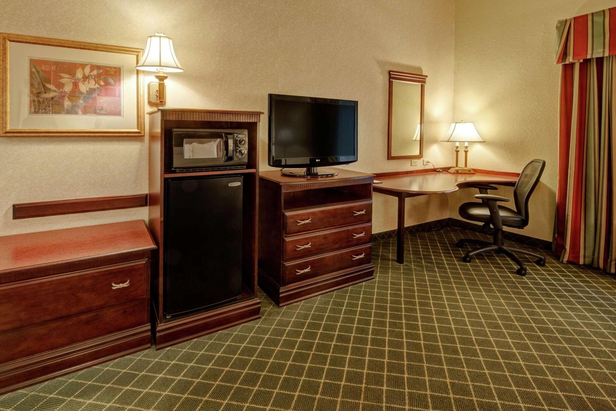 Hampton Inn Кембридж Экстерьер фото